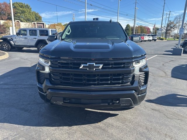 Used 2024 Chevrolet Silverado 1500 RST w/ Z71 Off-Road Package image 2