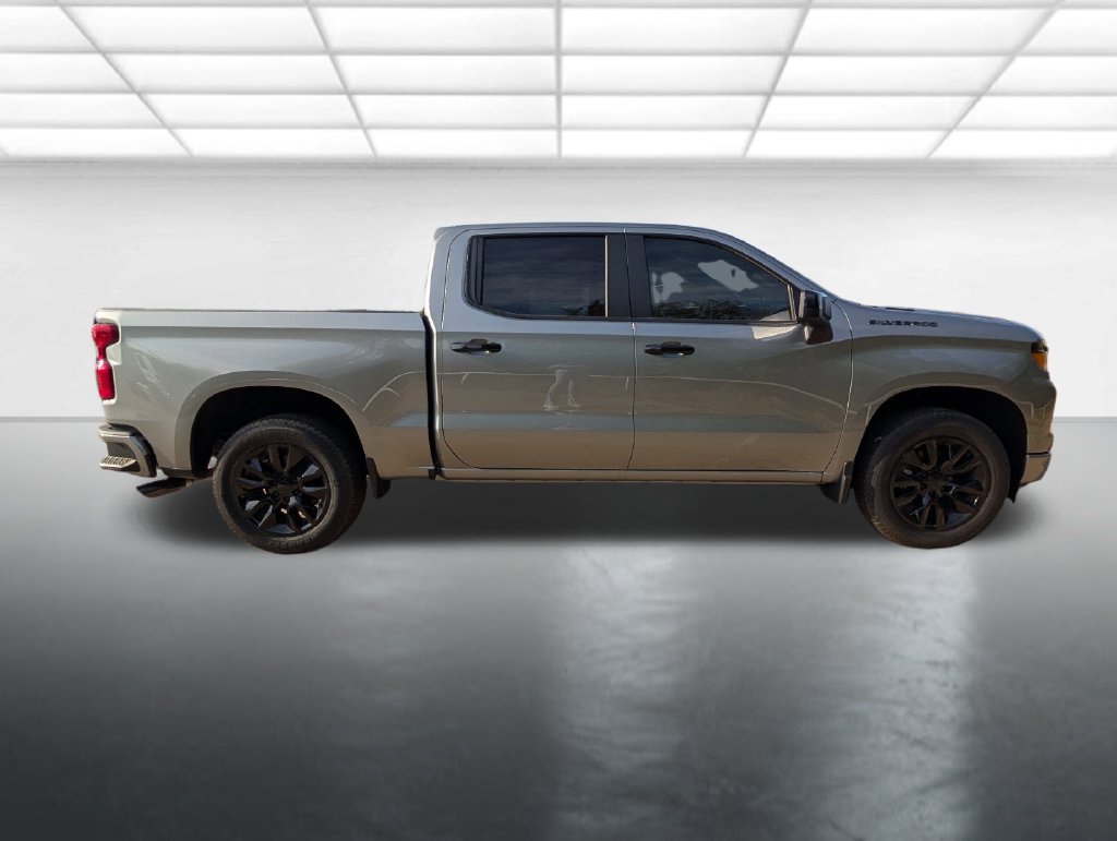 New 2026 Chevrolet Silverado 1500 Custom w/ LPO, Dark Essentials Package RWD image 27