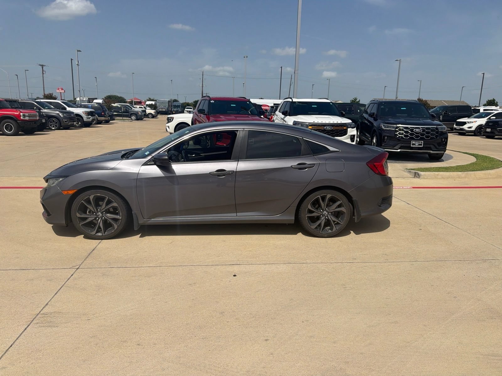 Used 2019 Honda Civic Sport image 5