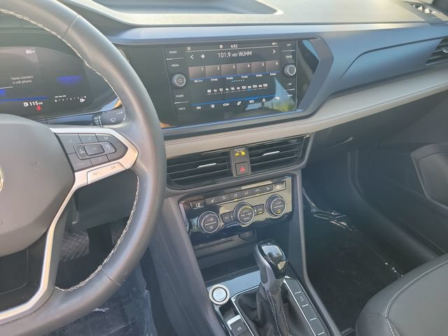 Certified 2024 Volkswagen Taos SE w/ Panoramic Sunroof Package FWD image 23