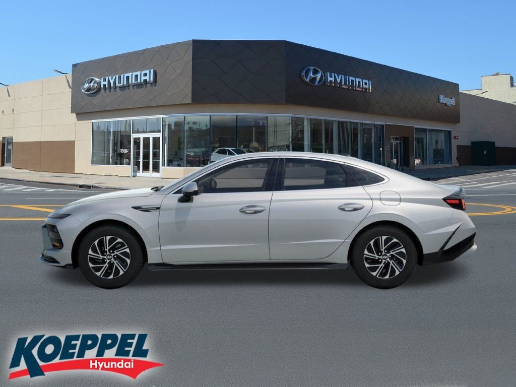 New 2026 Hyundai Sonata Blue FWD image 3