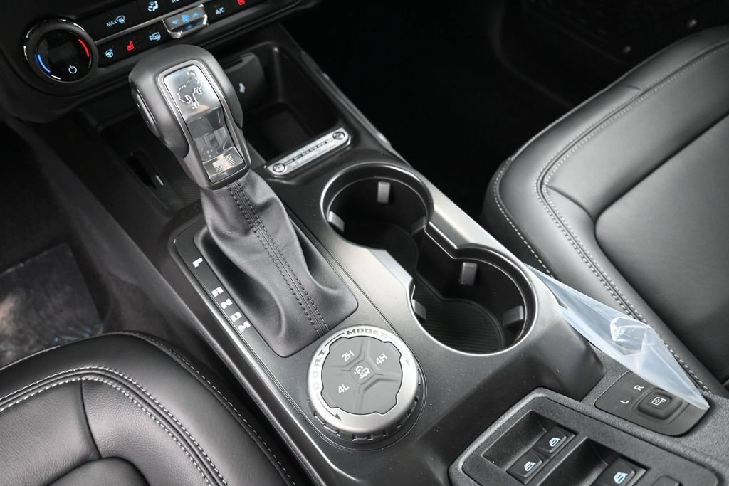 New 2026 Ford Bronco Outer Banks AWD/4WD image 28