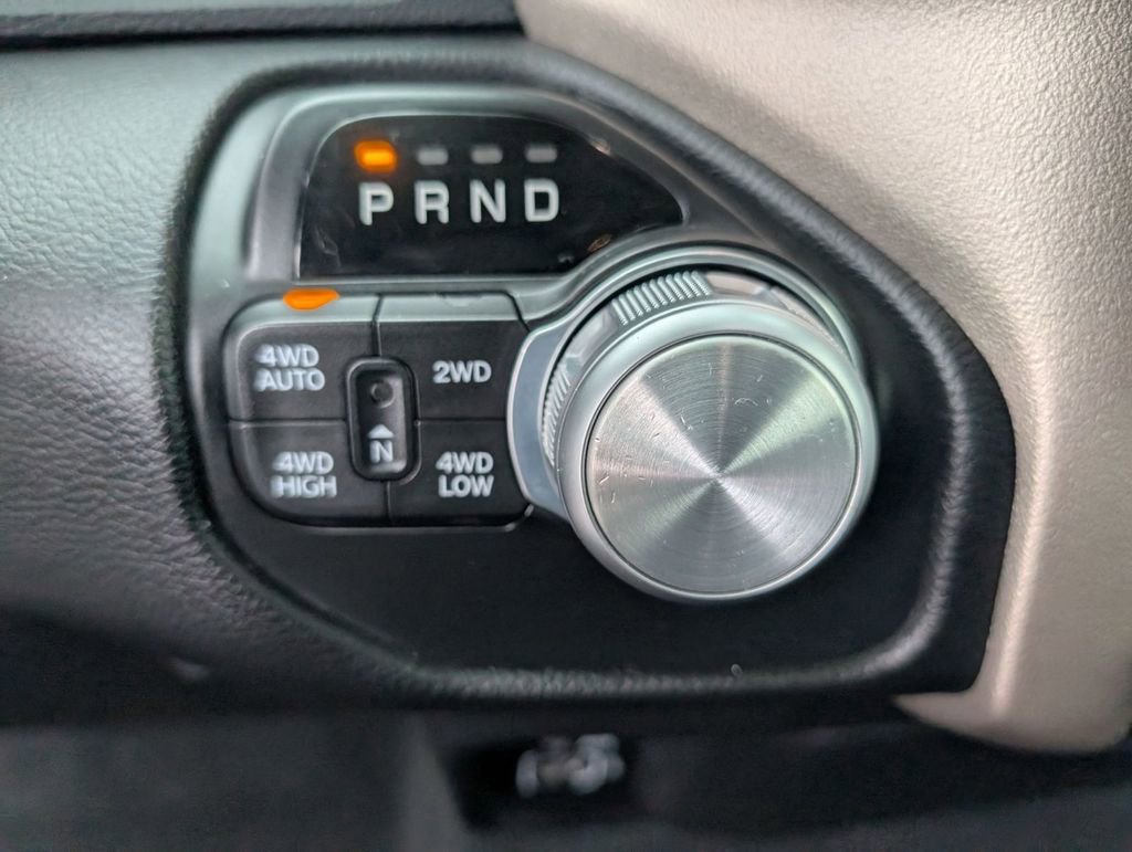 Used 2019 RAM 1500 Laramie AWD/4WD image 34