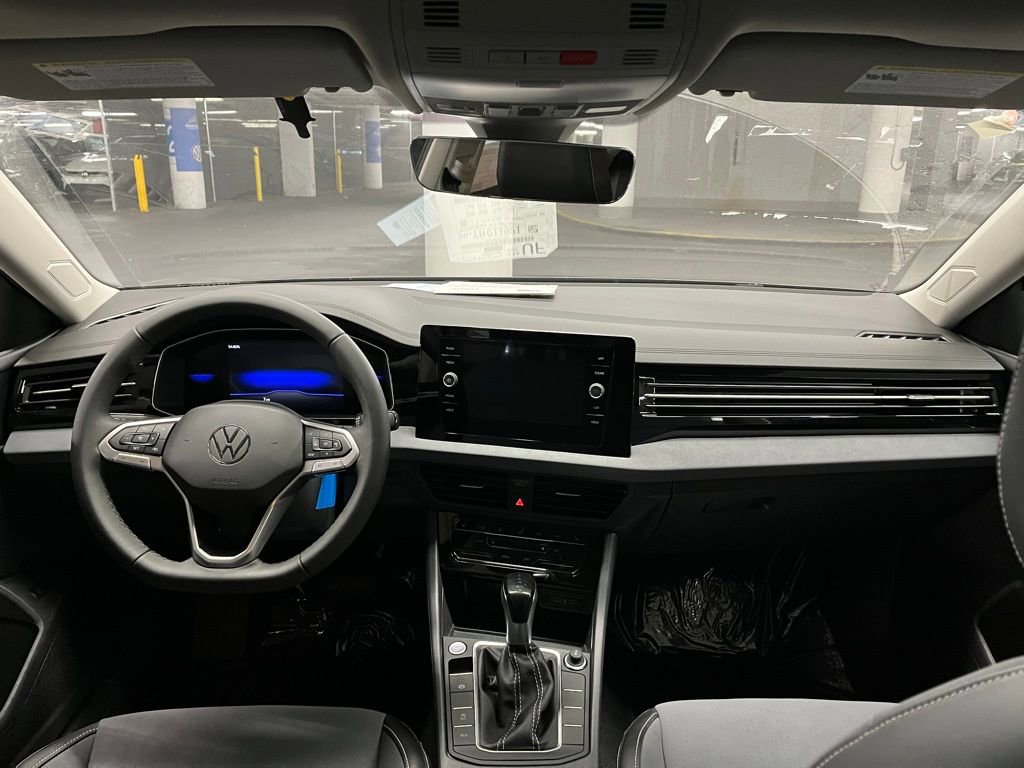 New 2026 Volkswagen Jetta SE FWD image 7