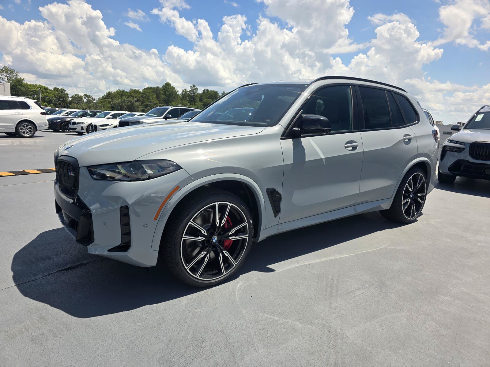 New 2026 BMW X5 M60i w/ Executive Package AWD/4WD image 5