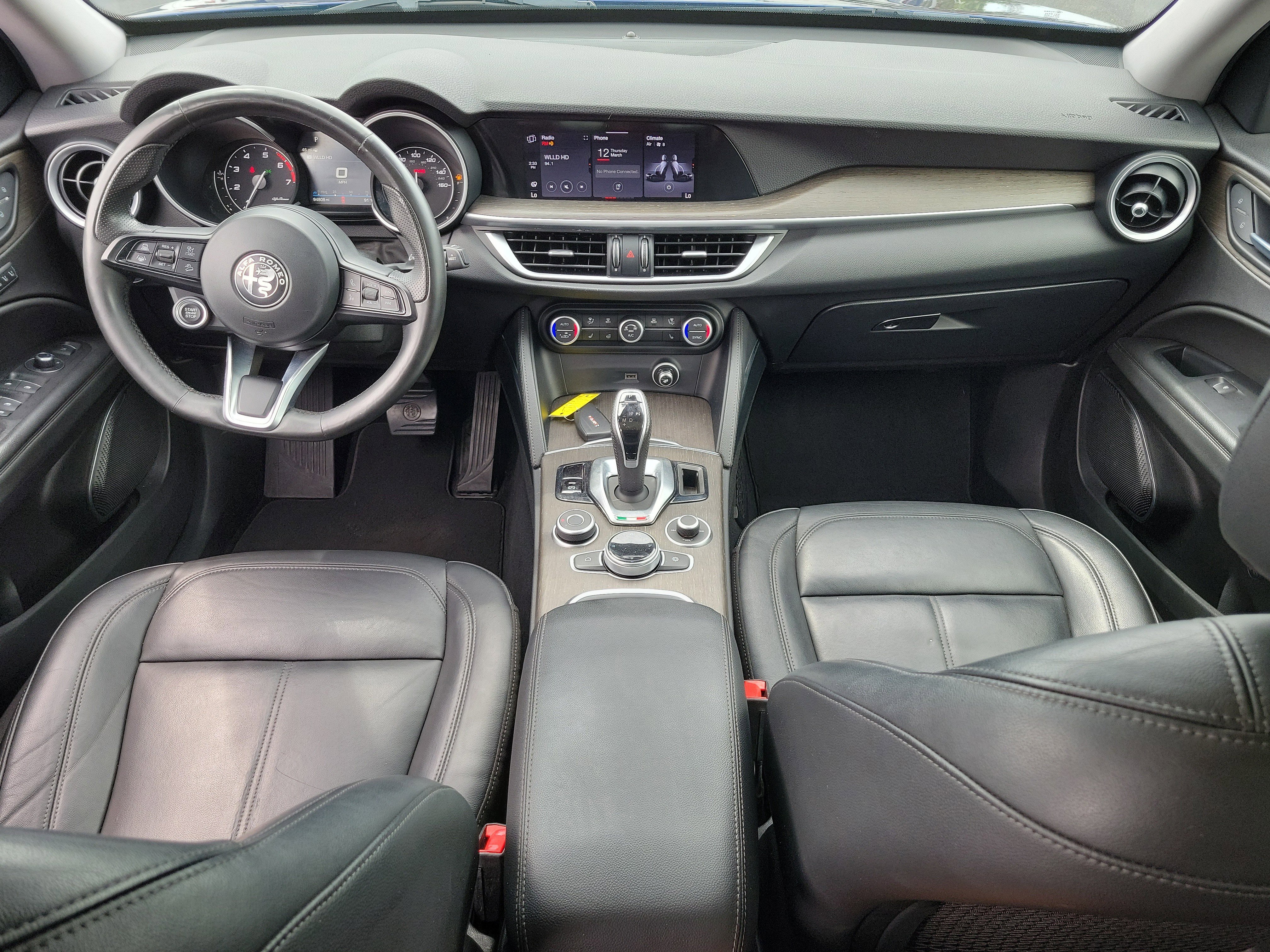 Used 2021 Alfa Romeo Stelvio Ti w/ Nero Edizione image 16