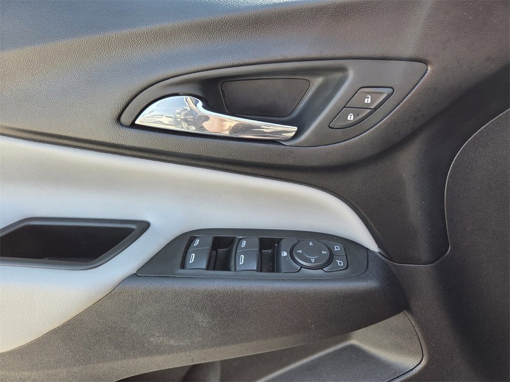 Used 2023 Chevrolet Equinox LS w/ LS Convenience Package image 22