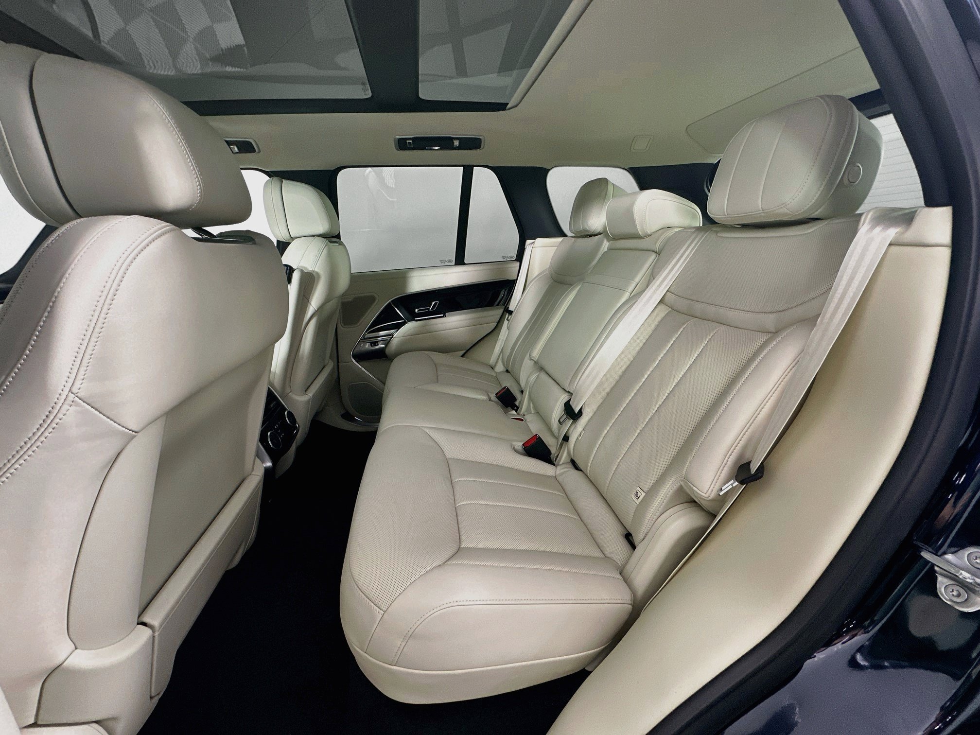 New 2027 Land Rover Range Rover SE AWD/4WD image 20