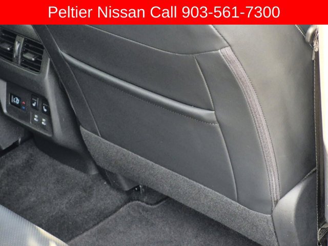 Used 2024 Nissan Rogue Platinum w/ Platinum Premium Package FWD image 18