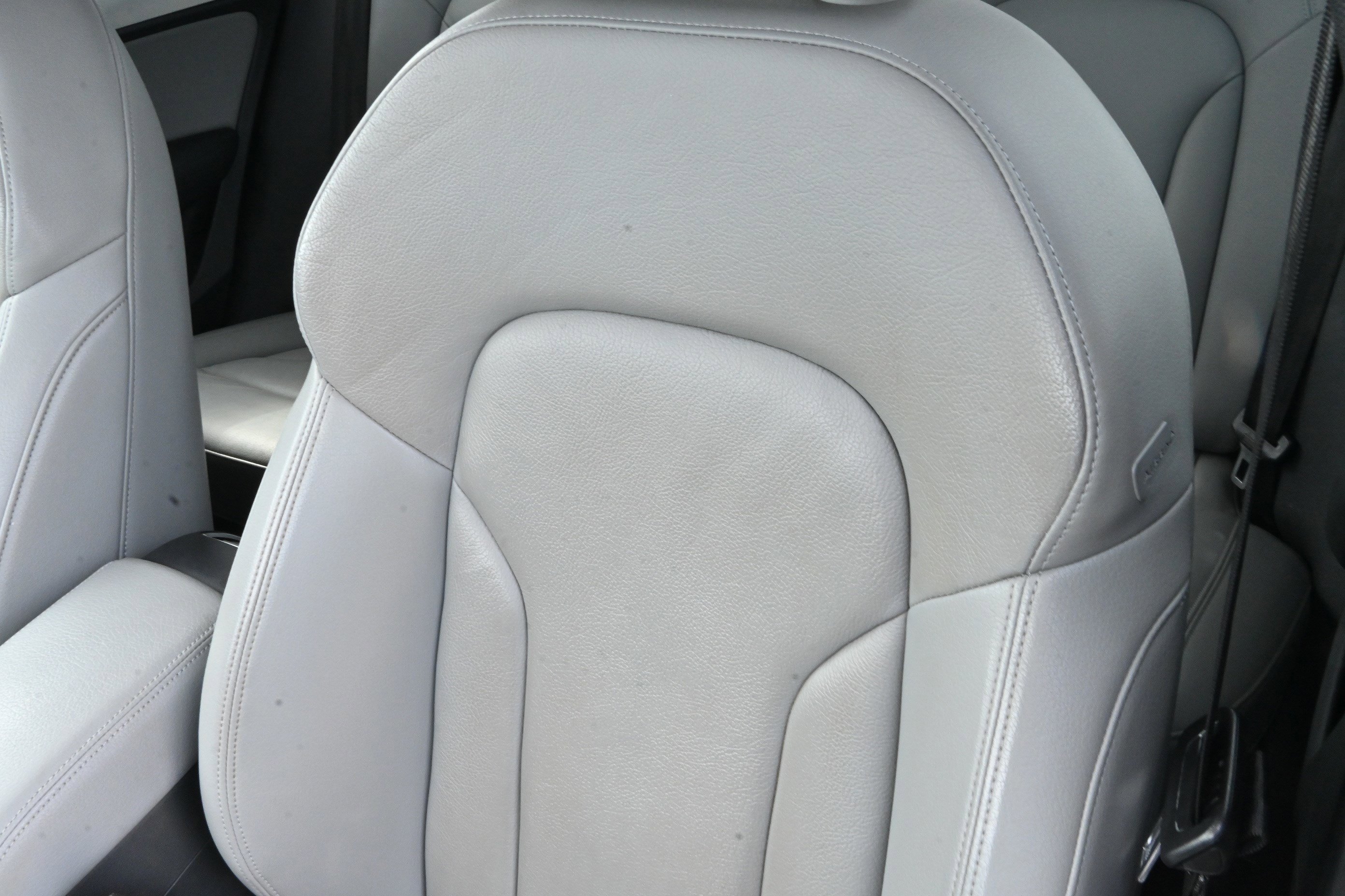 Used 2018 Audi Q3 2.0T Premium w/ Convenience Package image 12