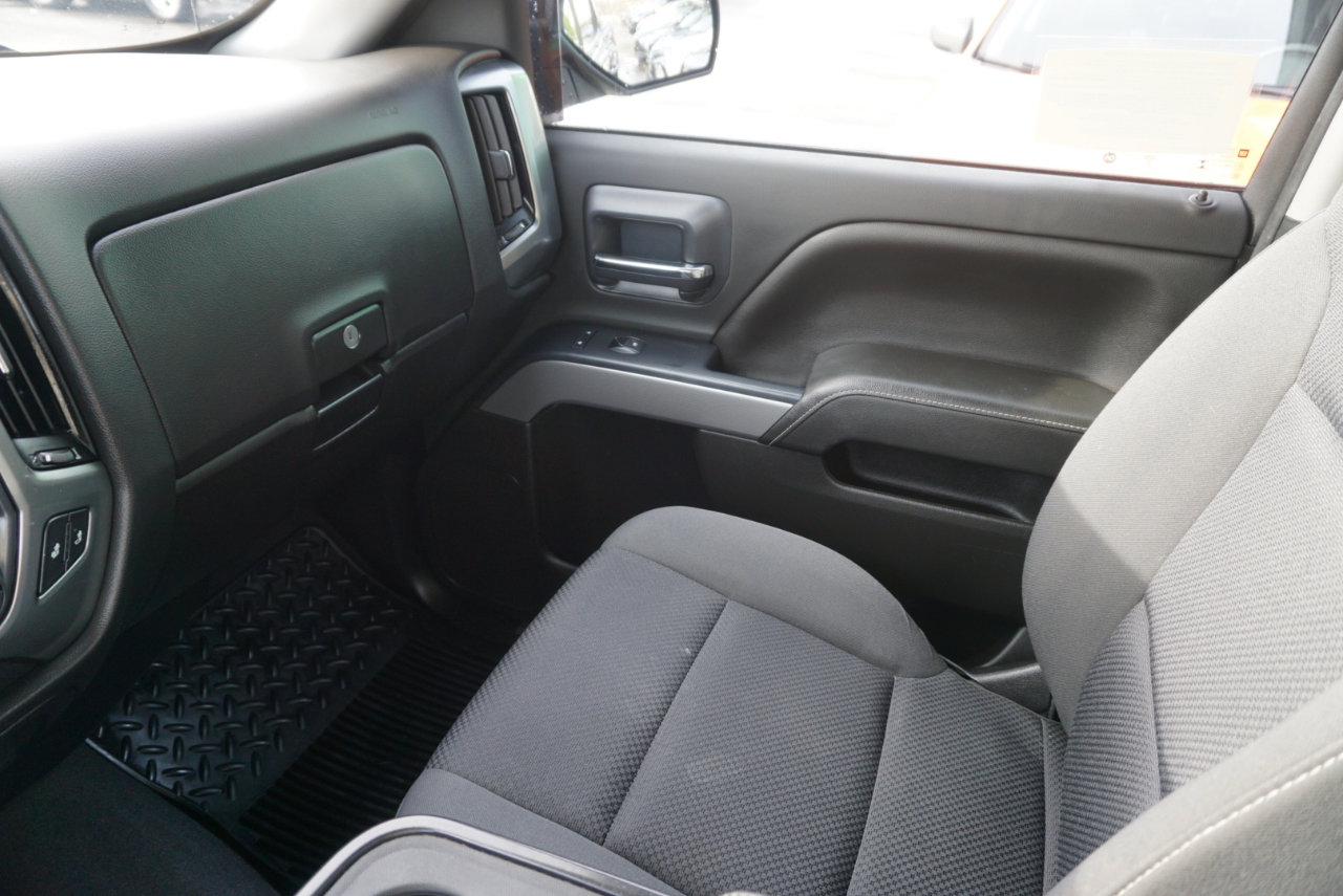 Used 2019 Chevrolet Silverado 1500 LT w/ All Star Edition image 19