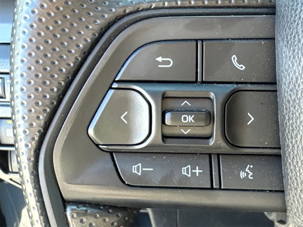 Certified 2025 Toyota Tacoma SR image 24