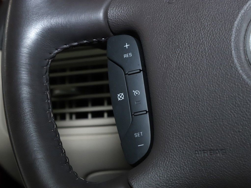 Used 2008 Buick LaCrosse CXL w/ Driver Confidence Package image 33