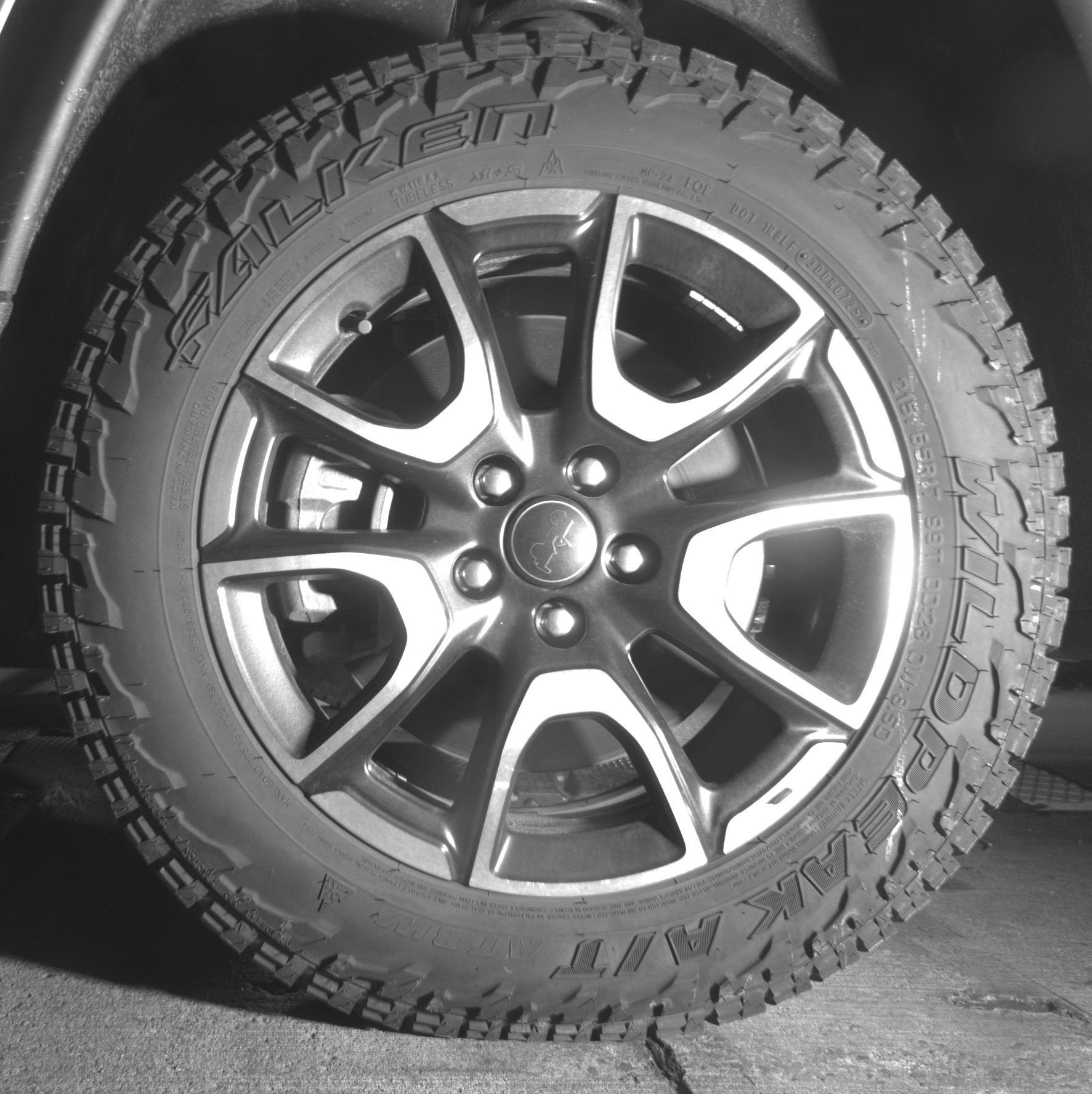 Used 2025 Jeep Compass Trailhawk image 12