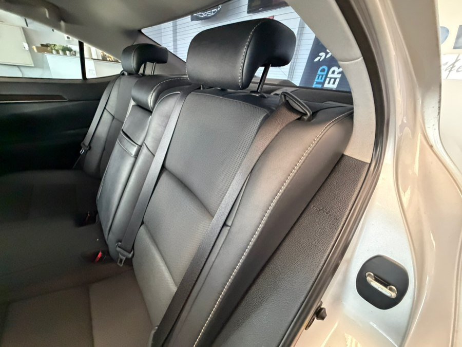 Used 2018 Lexus ES 350 w/ Navigation System Package FWD image 31