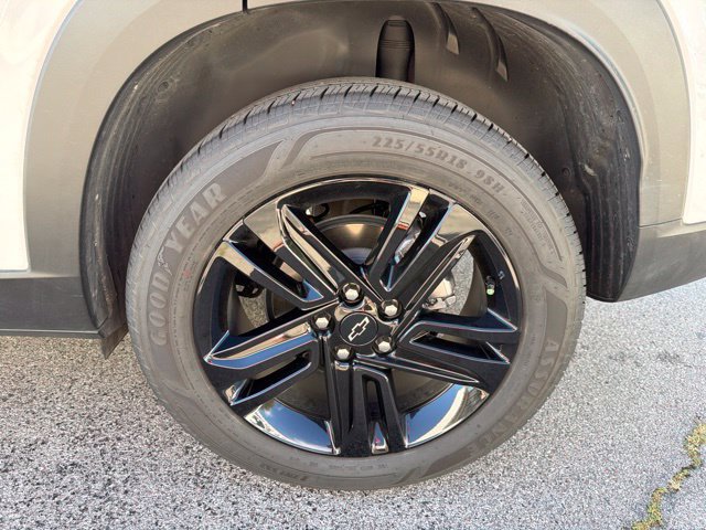 Used 2025 Chevrolet Trax ACTIV w/ Driver Confidence Package FWD image 14