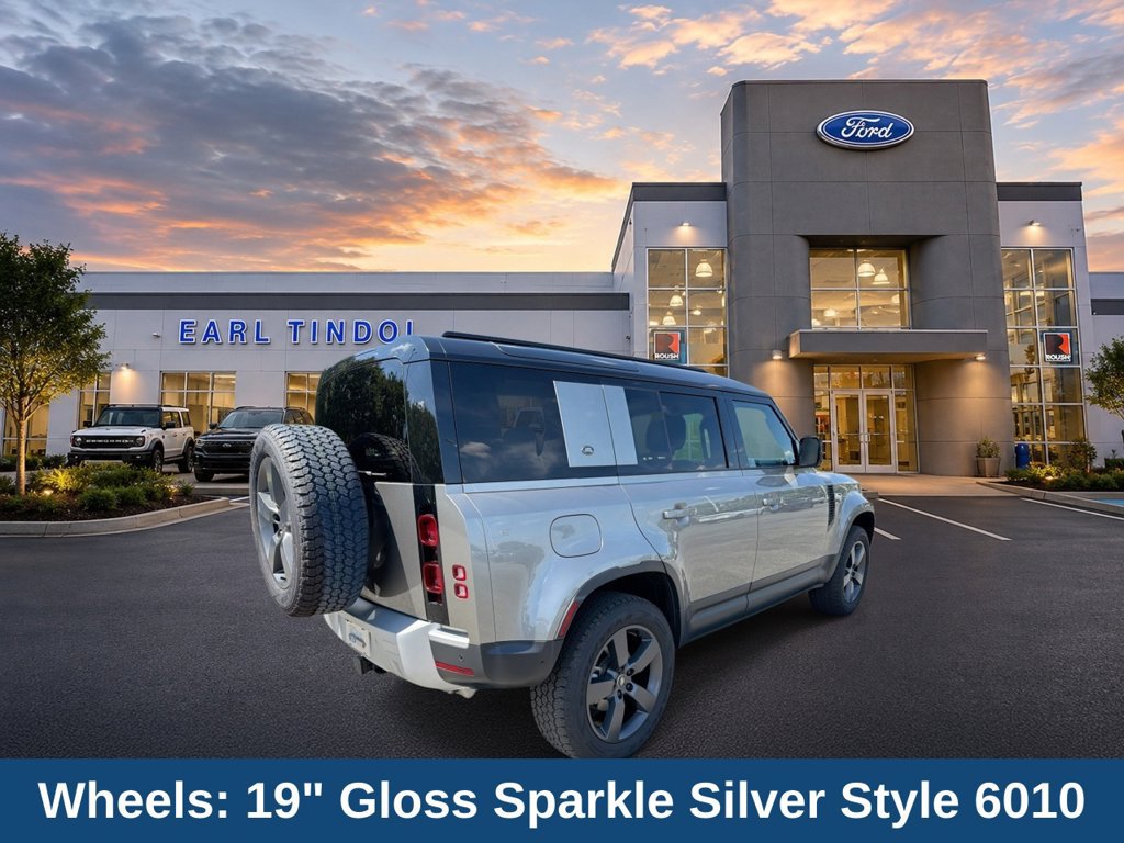 Used 2024 Land Rover Defender 110 S AWD/4WD image 8