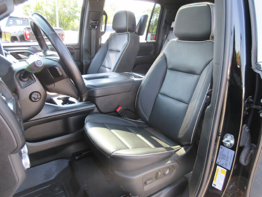 Certified 2022 GMC Yukon XL SLT w/ SLT Premium Package AWD/4WD image 24