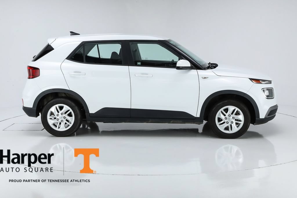 Used 2021 Hyundai Venue SE FWD image 45