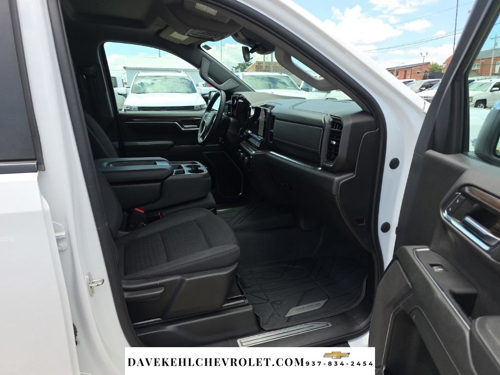 Used 2023 Chevrolet Silverado 1500 LT AWD/4WD image 21