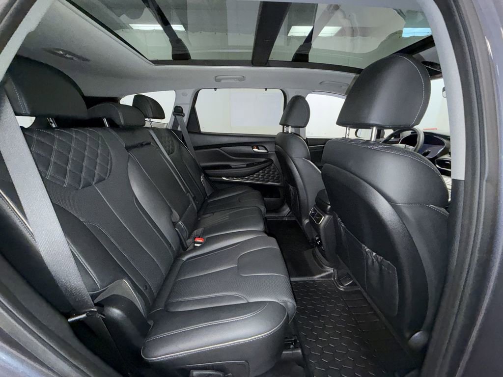 Used 2022 Hyundai Santa Fe Limited image 11