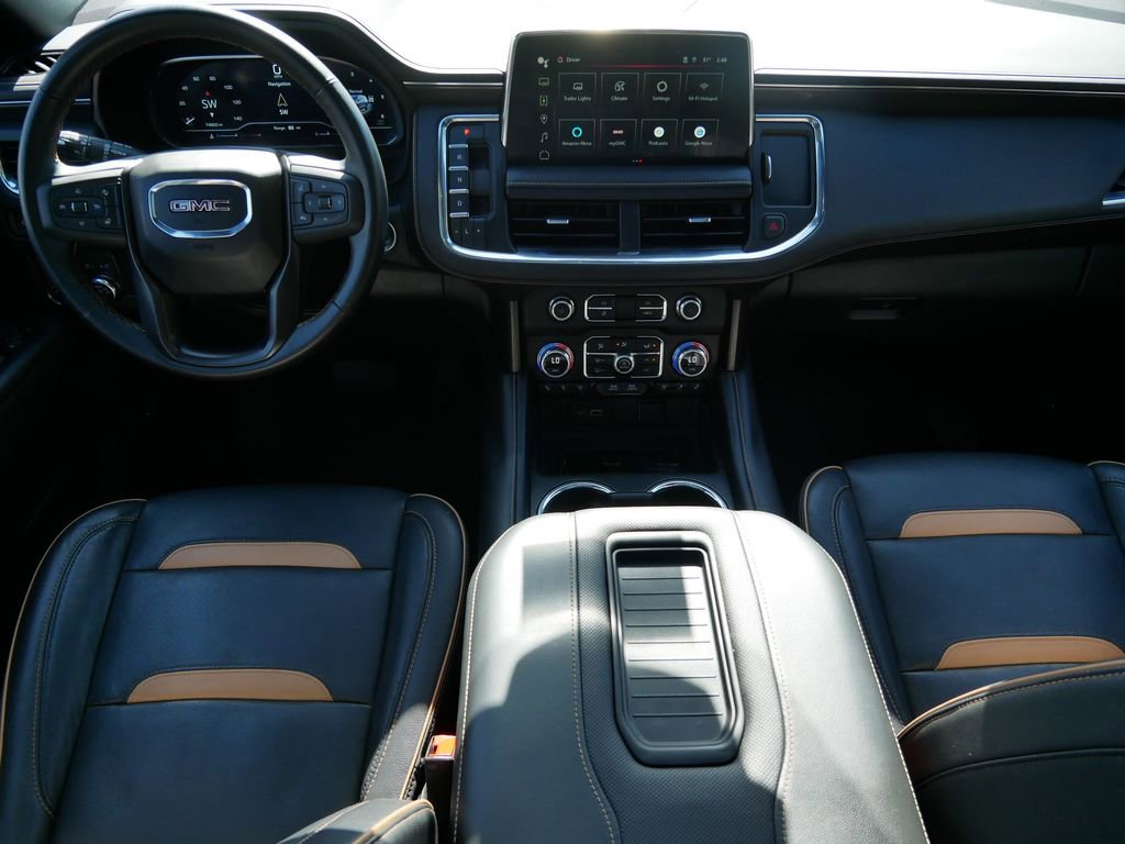 Used 2023 GMC Yukon AT4 w/ AT4 Premium Package AWD/4WD image 12