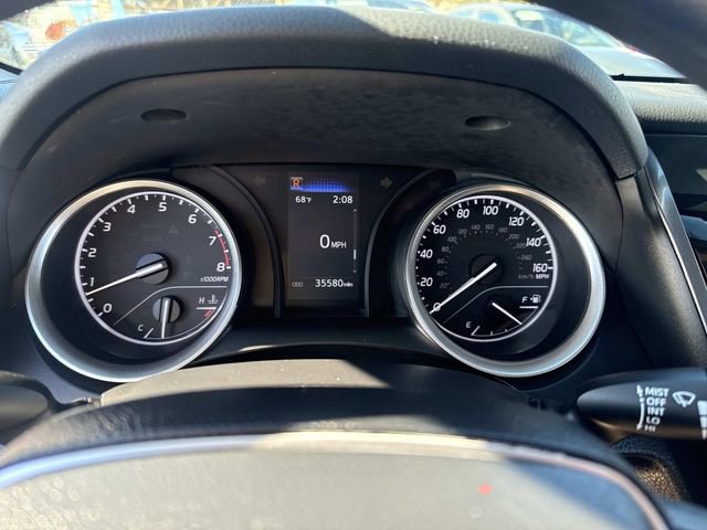 Used 2022 Toyota Camry LE image 32