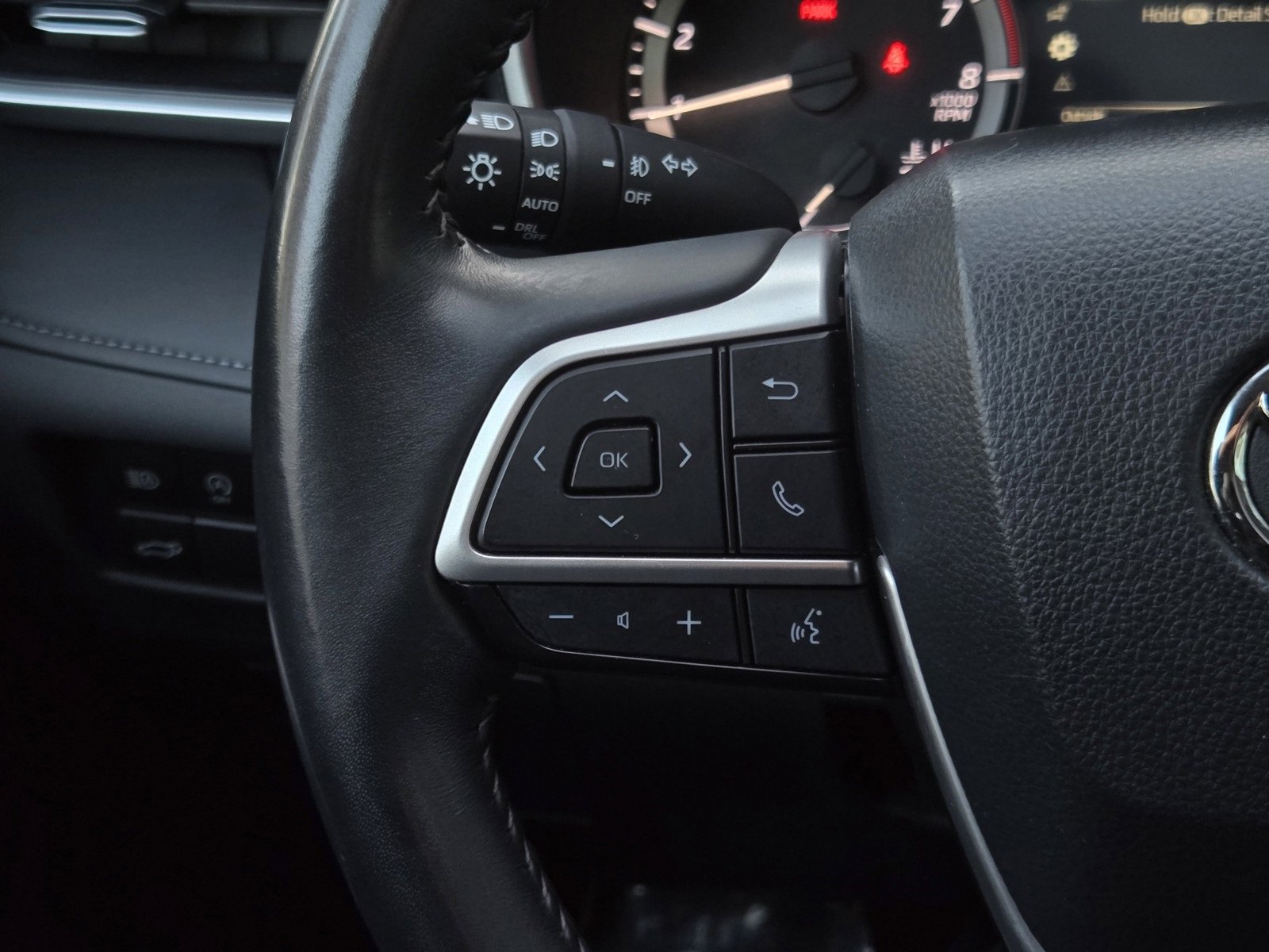 Certified 2024 Toyota Highlander XLE image 23