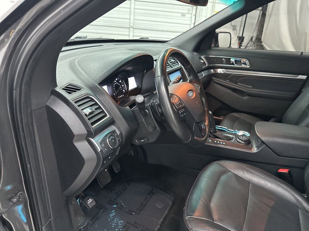 Used 2016 Ford Explorer Sport w/ Equipment Group 401A image 9