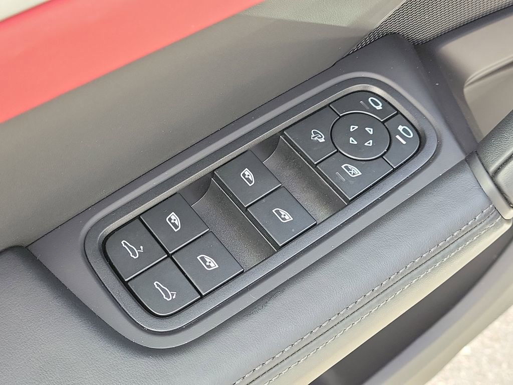New 2025 Porsche Cayenne image 26