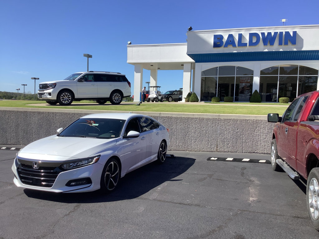 Used 2020 Honda Accord Sport image 3