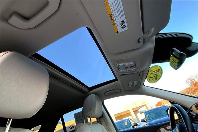 Used 2025 Mercedes-Benz GLE 350 4MATIC image 11