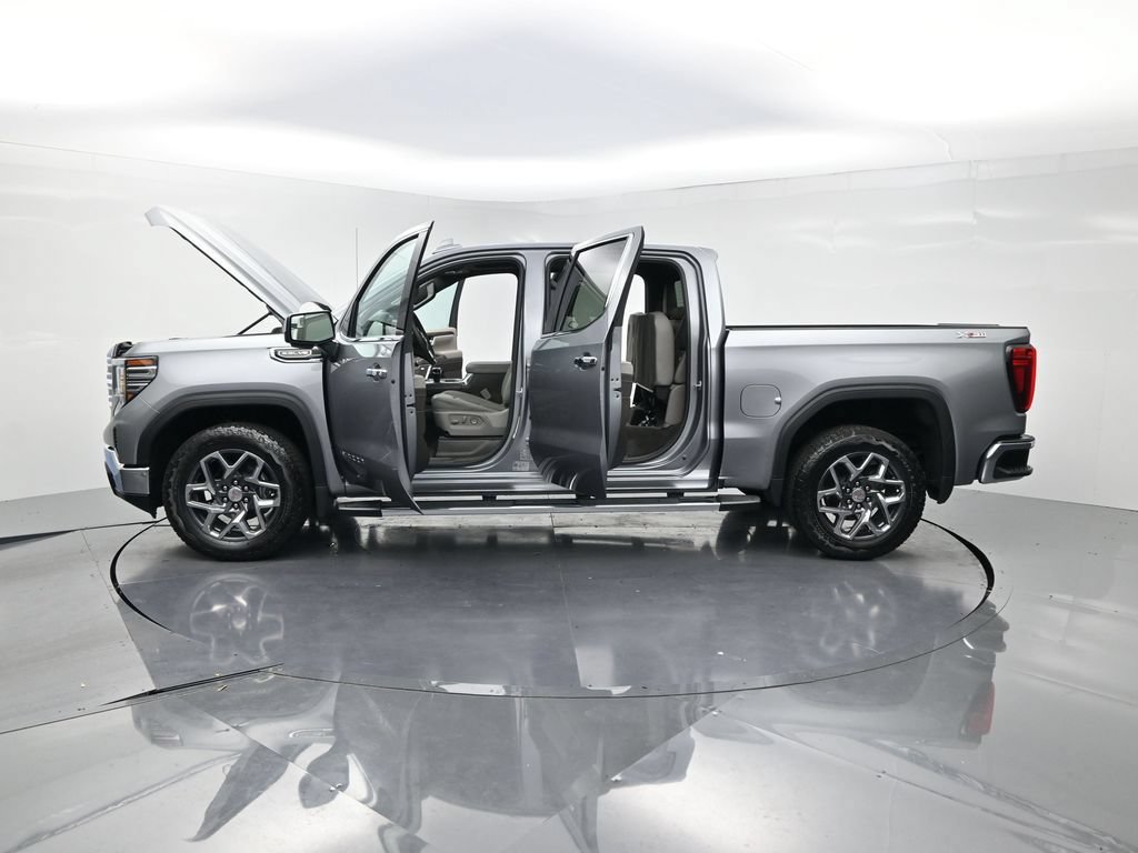 Used 2025 GMC Sierra 1500 SLT w/ SLT Premium Package AWD/4WD image 32