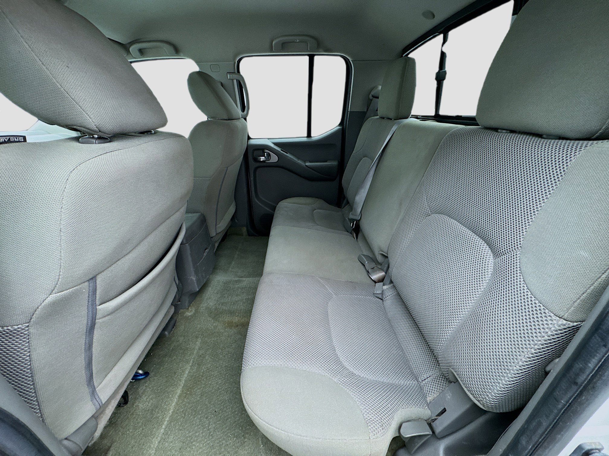 Used 2018 Nissan Frontier SV image 15