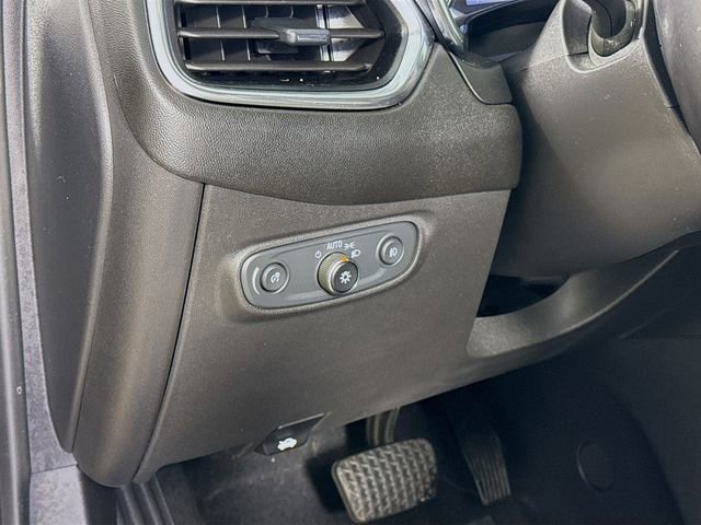 Used 2020 Chevrolet Equinox Premier image 10