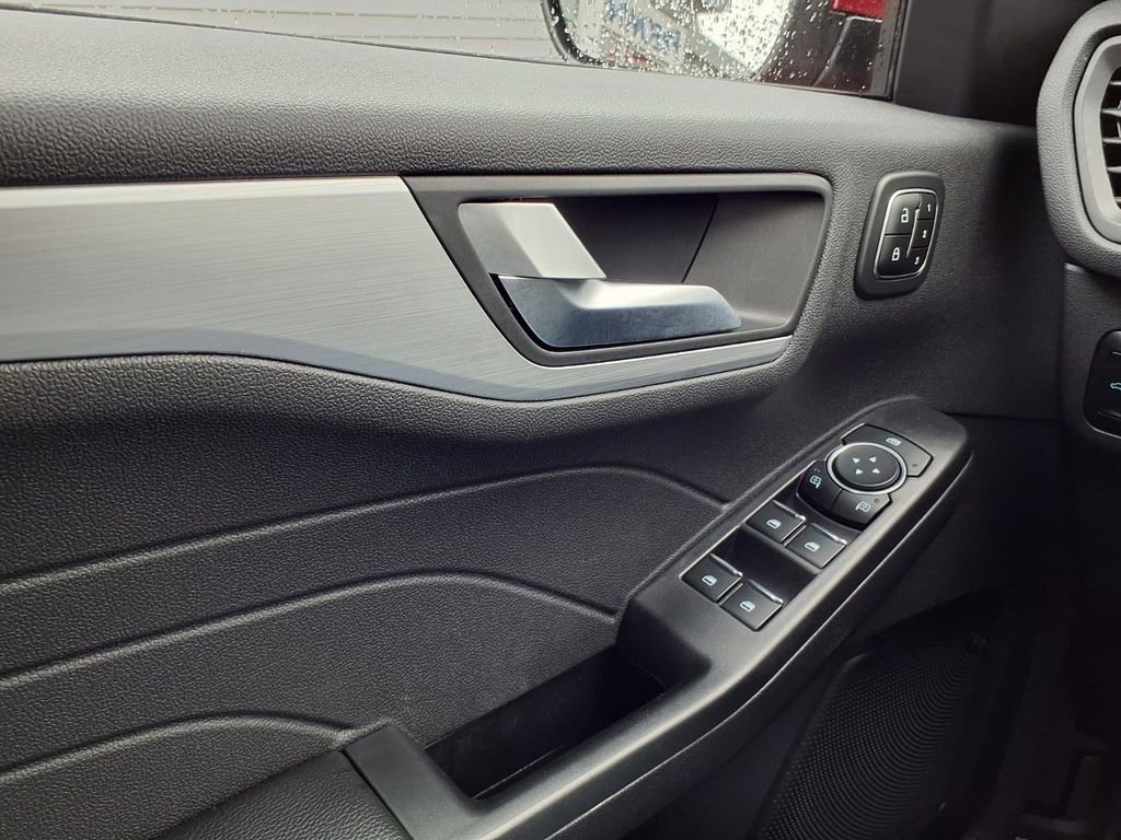 Used 2023 Ford Escape Platinum w/ Premium Technology Package image 20