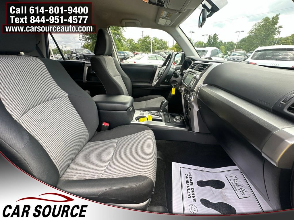 Used 2018 Toyota 4Runner SR5 AWD/4WD image 30