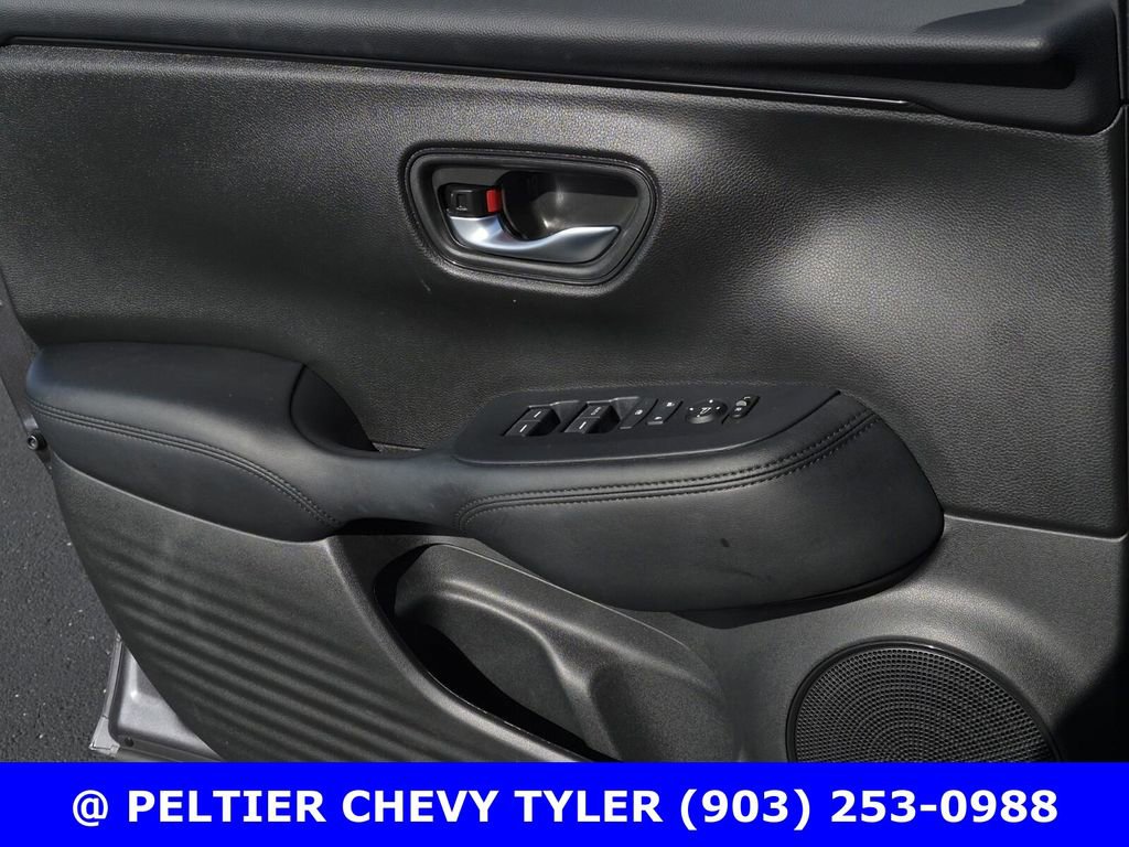 Used 2025 Honda HR-V LX image 26