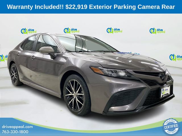 Used 2022 Toyota Camry SE FWD image 3