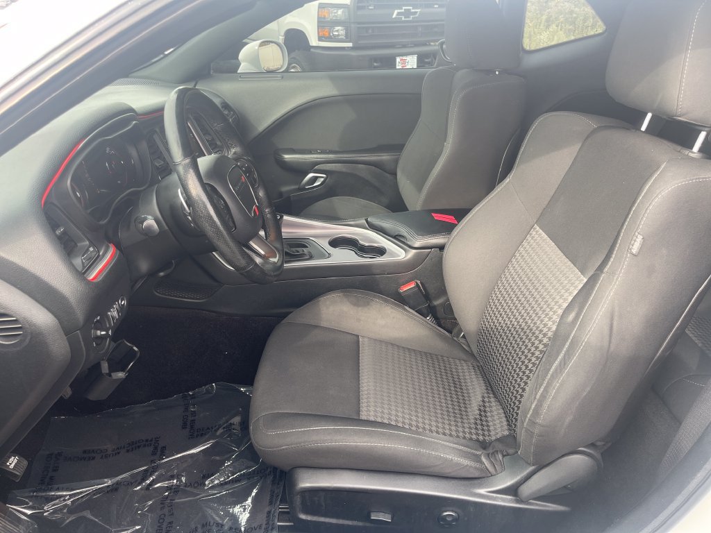 Used 2019 Dodge Challenger GT w/ Blacktop Package AWD/4WD image 17