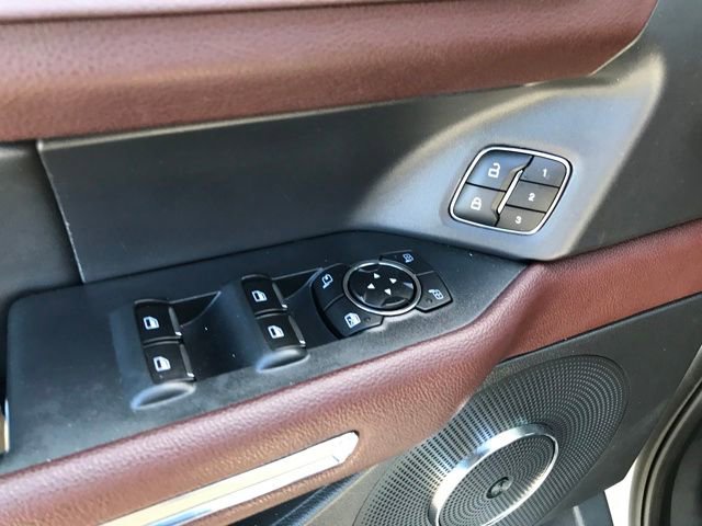 Used 2024 Ford Expedition Limited image 17