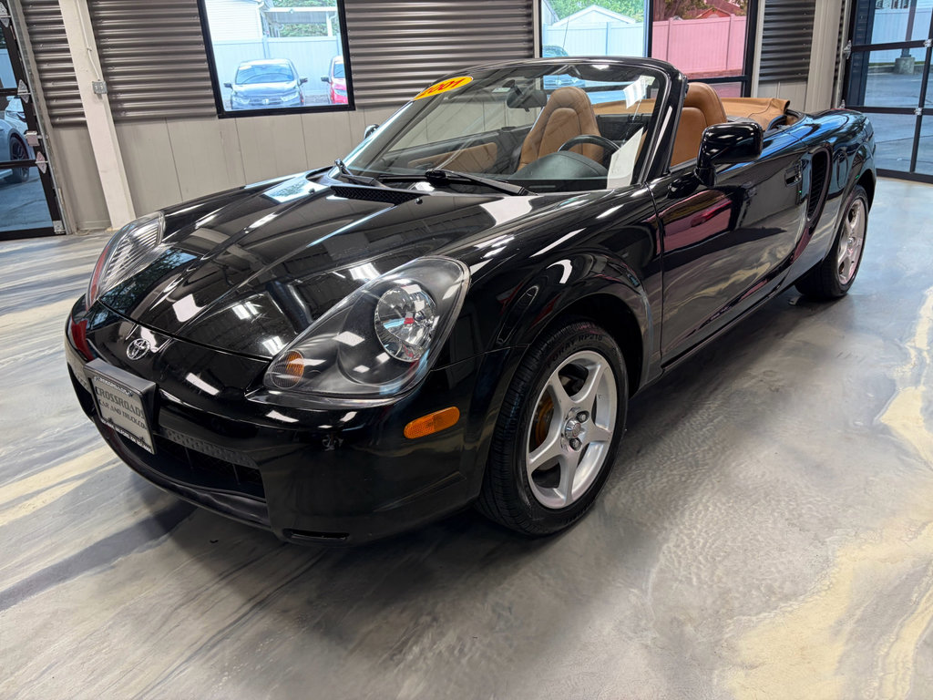 Used 2001 Toyota MR2 RWD image 5