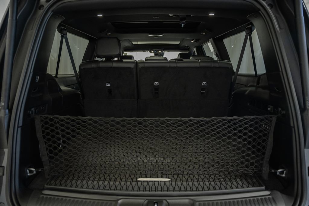 New 2026 Jeep Grand Wagoneer L 4WD image 9