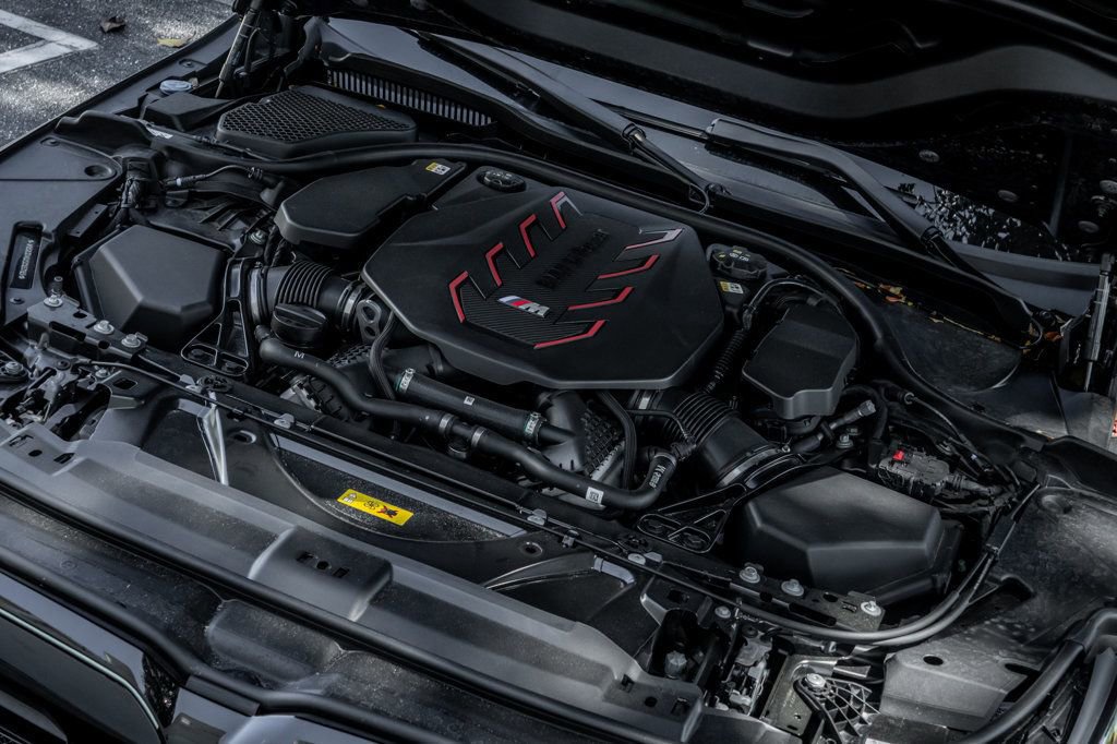 Used 2025 BMW M5 Touring image 32