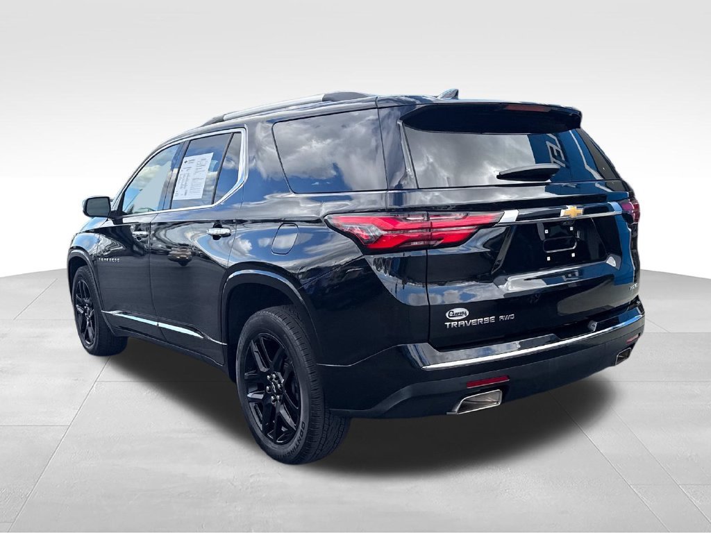 Used 2023 Chevrolet Traverse Premier AWD/4WD image 3