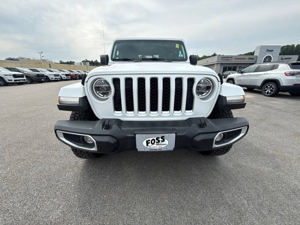 Certified 2022 Jeep Gladiator Overland w/ LED Lighting Group AWD/4WD image 8