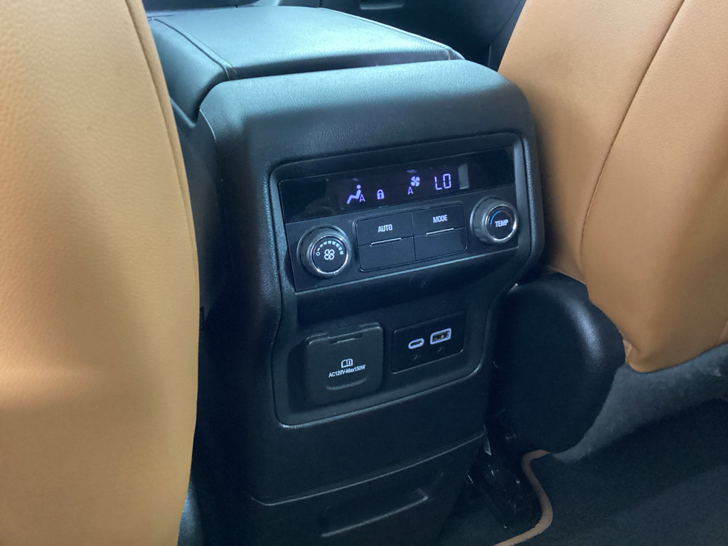 Used 2020 GMC Acadia AT4 w/ Driver Alert Package II AWD/4WD image 18