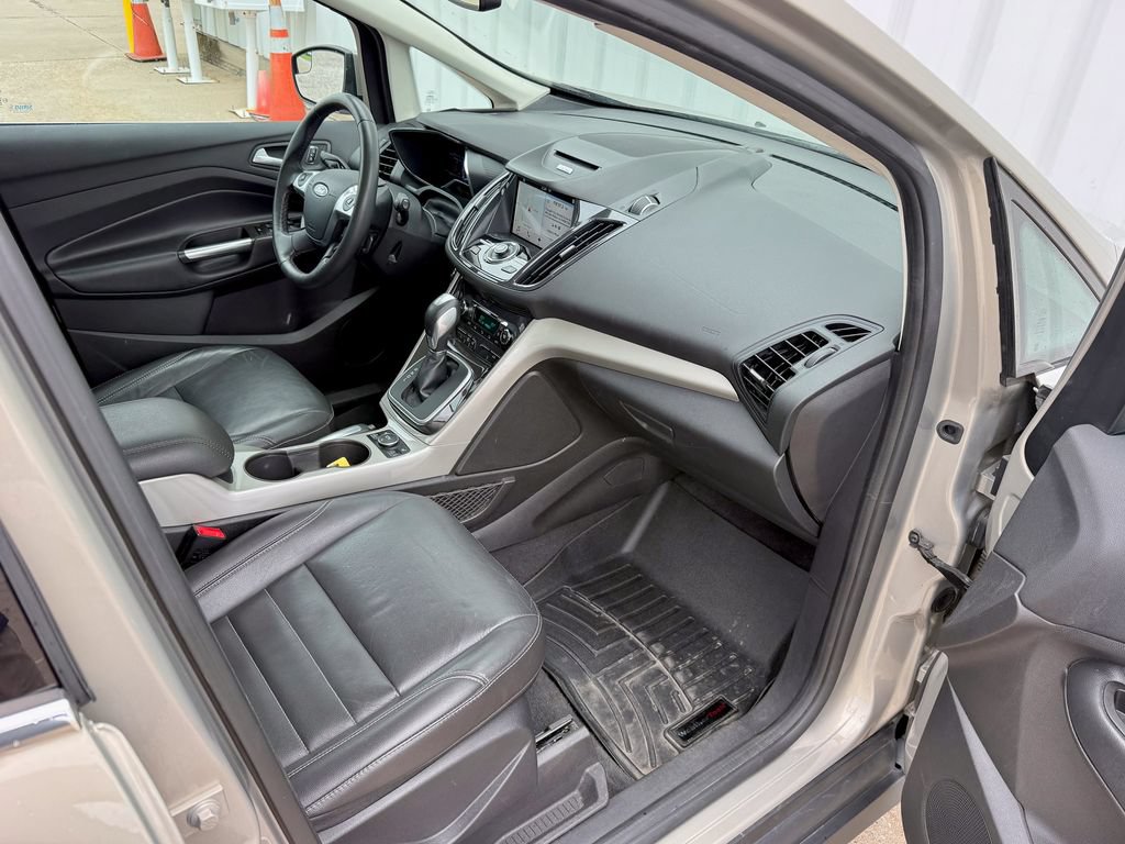 Used 2016 Ford C-MAX SEL w/ Equipment Group 302A FWD image 21
