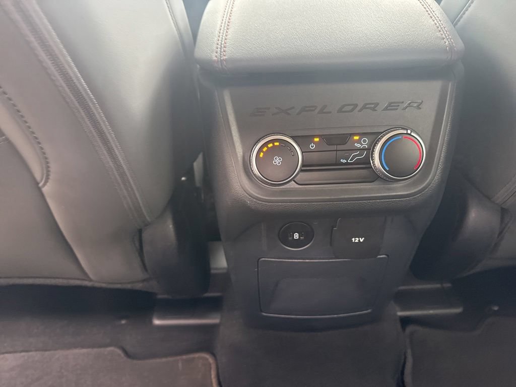 Used 2026 Ford Explorer Active w/ Active Comfort Package RWD image 26