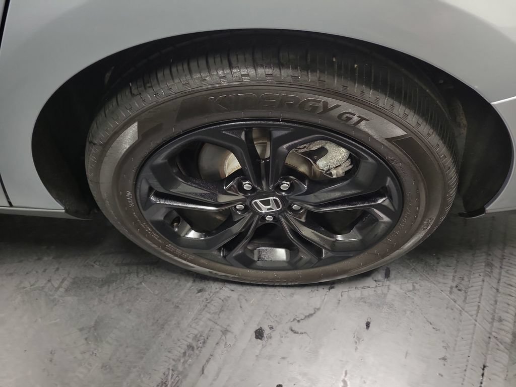 Used 2025 Honda Accord SE image 12
